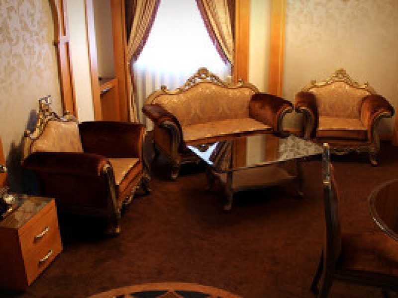 Darvishi Royal Hotel Duplex Room