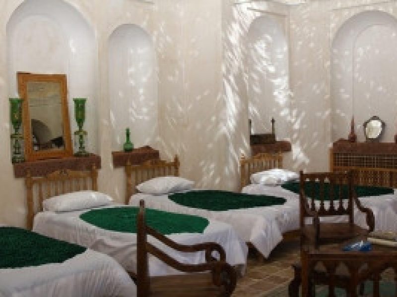 Khaneh Morshedi Shahneshin Room