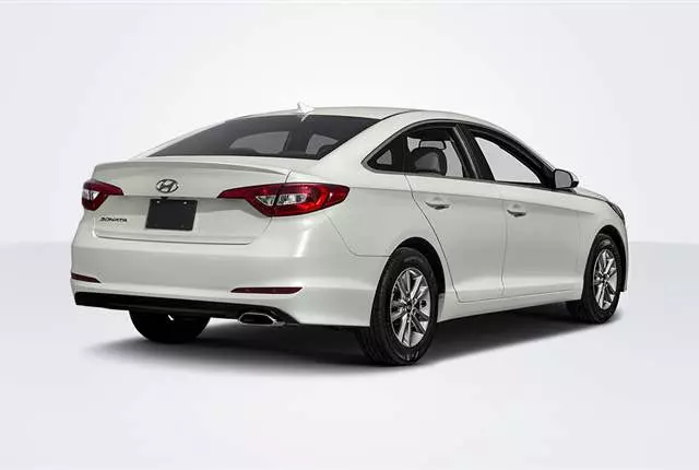 Rent Hyundai ُSonata In Iran 2