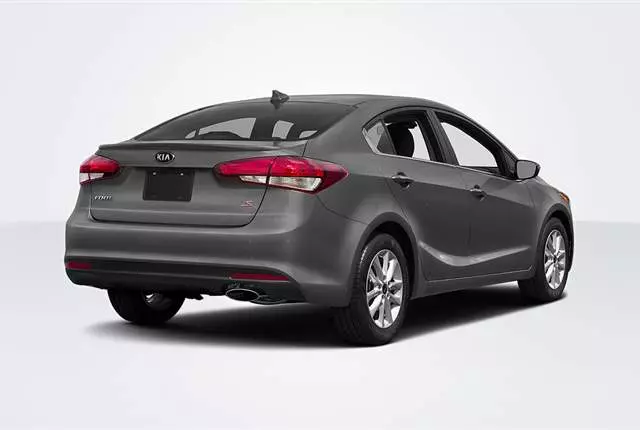 Rent Kia Cerato In Iran 2