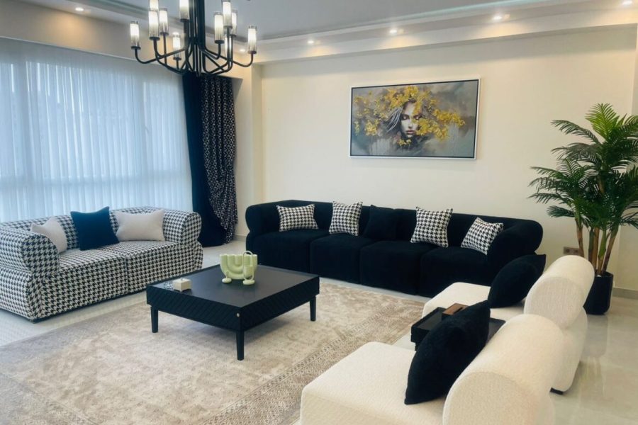Newly Built Elegant Furnished Three-Bedroom Apartment in Zafar (Shariati)
